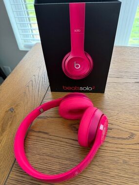 Beats Solo2 Headphones Brand New wired authentic